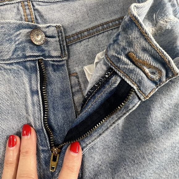 Levi's Sz 25 Premium Baggy Dad Jeans Slouchy Women’s Distressed Holes Grunge - Picture 7 of 16